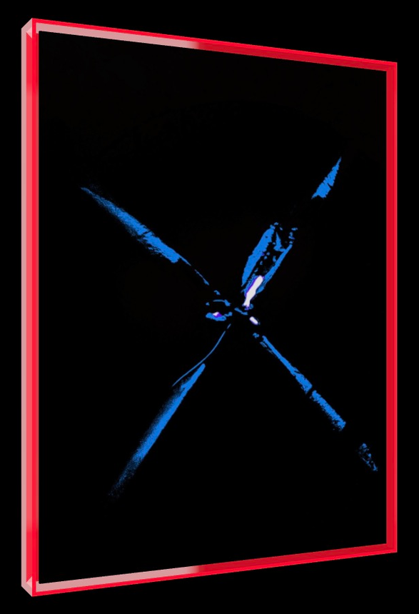 The X-Files Blue – Pop-Art Rahmen in Neon-Rot | LionArt